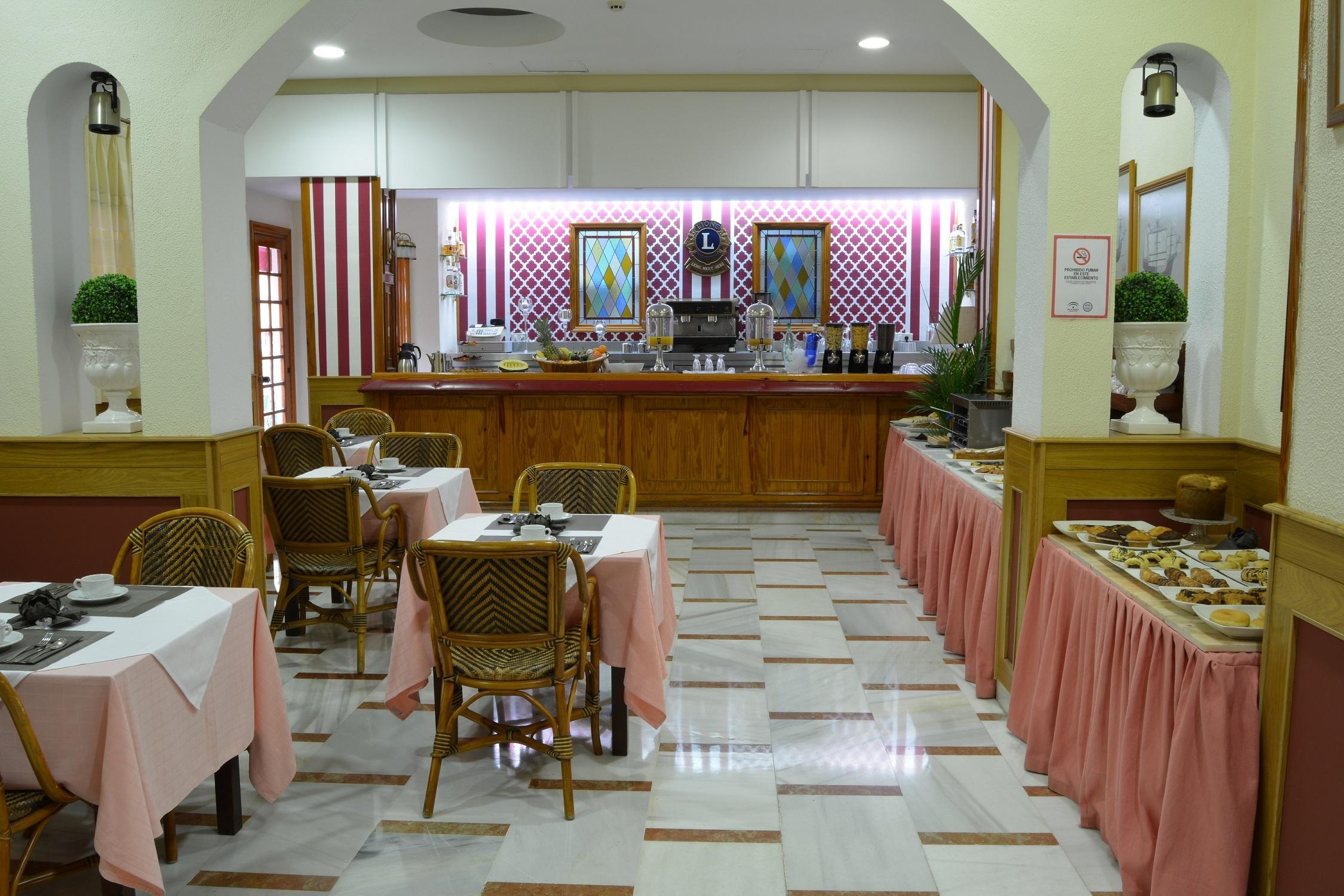 קדיז Hotel Regio 2 מראה חיצוני תמונה