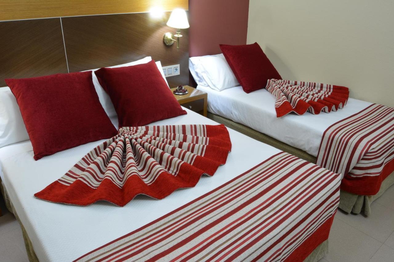 קדיז Hotel Regio 2 מראה חיצוני תמונה