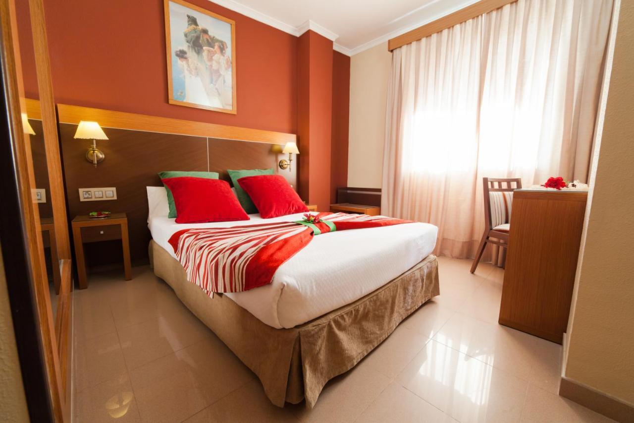 קדיז Hotel Regio 2 מראה חיצוני תמונה
