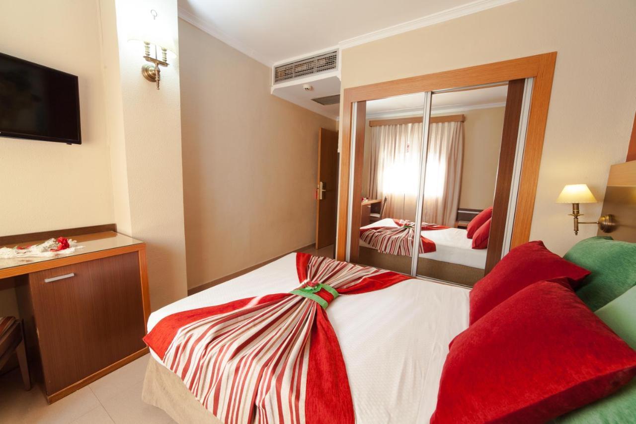 קדיז Hotel Regio 2 מראה חיצוני תמונה