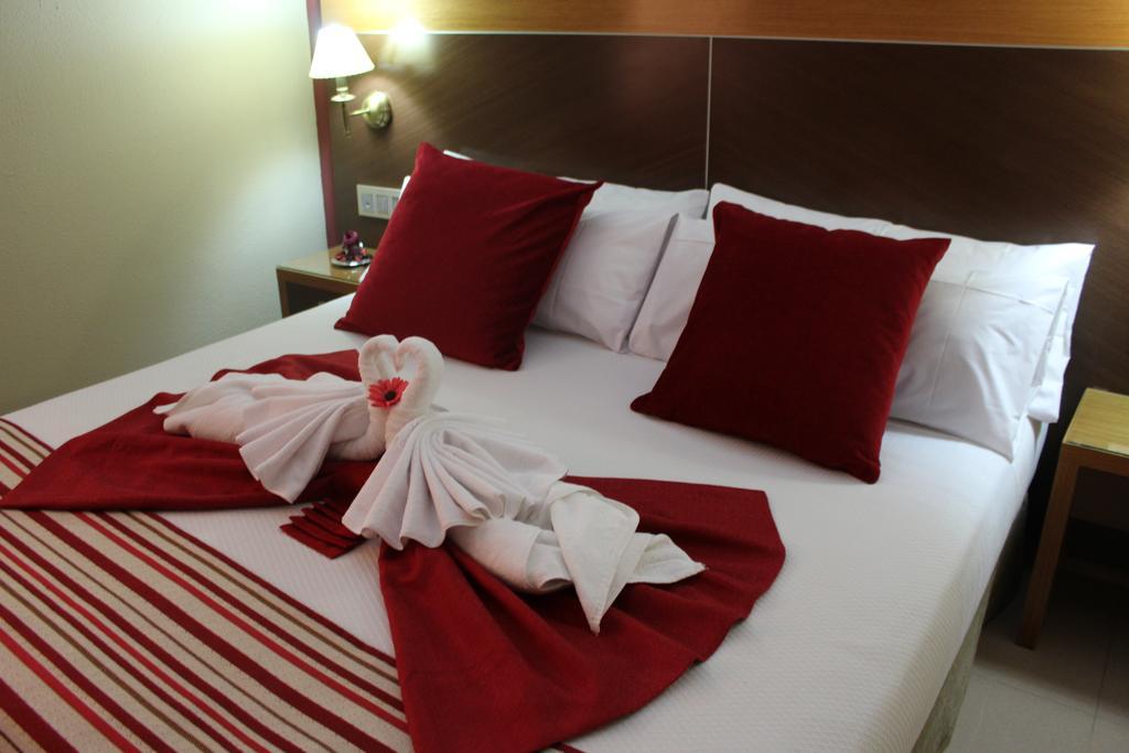קדיז Hotel Regio 2 מראה חיצוני תמונה